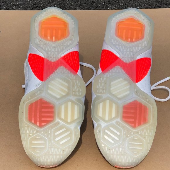 LeBron Easter 13 - Picture 4 of 4